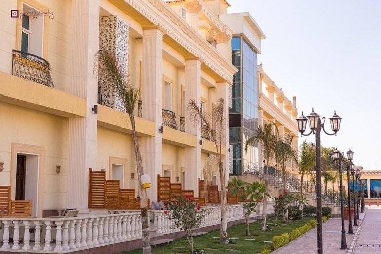 Ultra Loaloa Nile Maadi Hotel