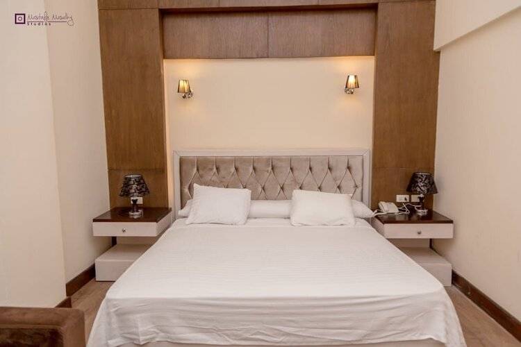 Ultra Loaloa Nile Maadi Hotel