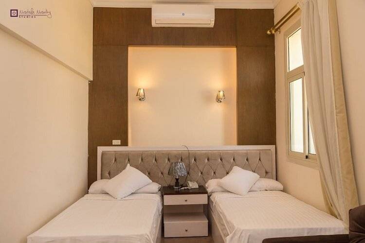 Ultra Loaloa Nile Maadi Hotel