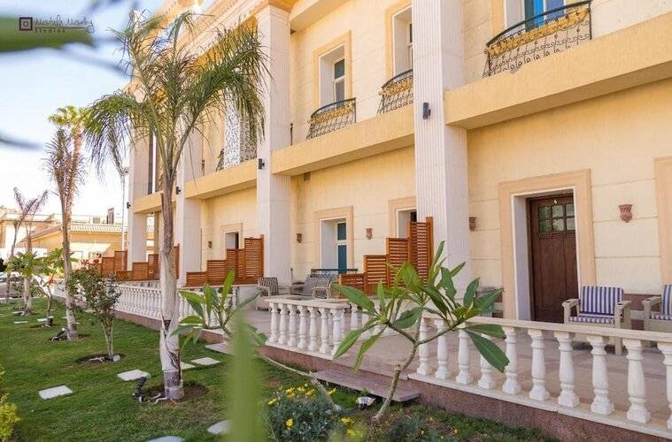 Ultra Loaloa Nile Maadi Hotel