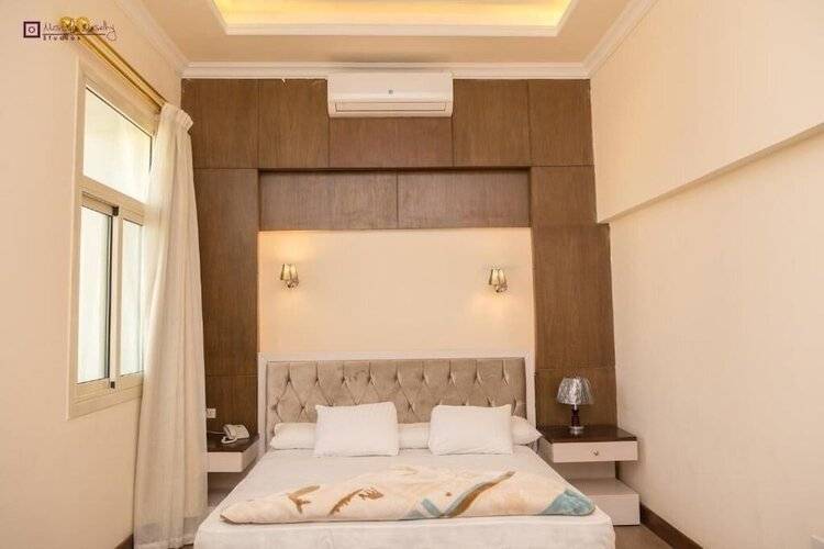 Ultra Loaloa Nile Maadi Hotel