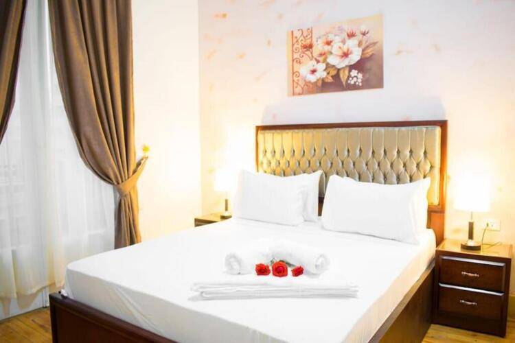 Golden Palace Hotel