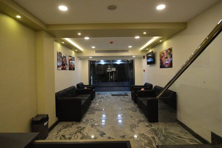 Royal Inn Residence