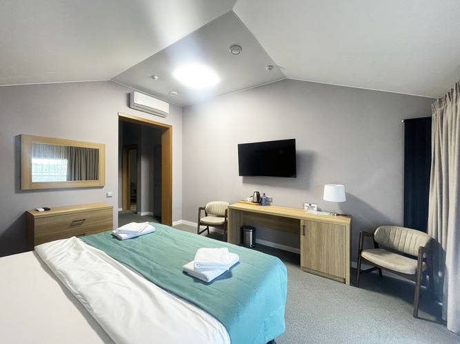 Park Avenue Hotel