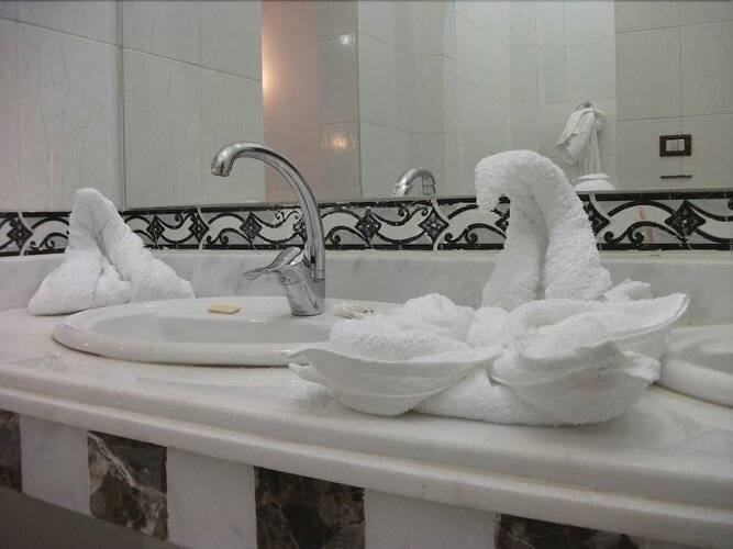 Alhambra Hotel