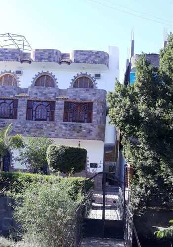 Arabesque Apartments