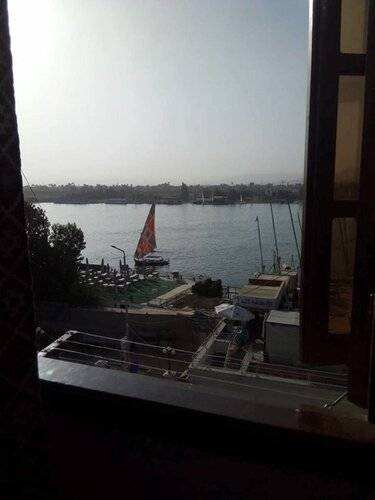 Corniche El Nile Flat