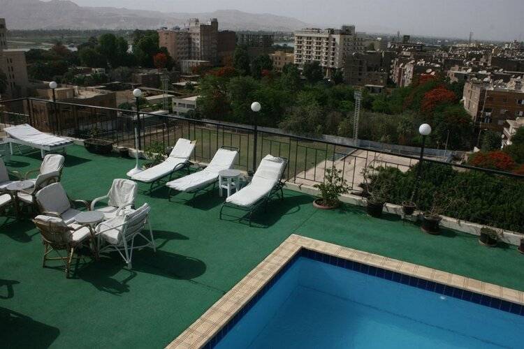 Royal House Hotel