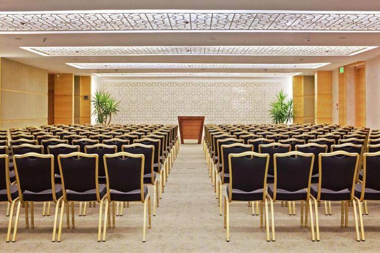 Hilton Luxor Resort & Spa