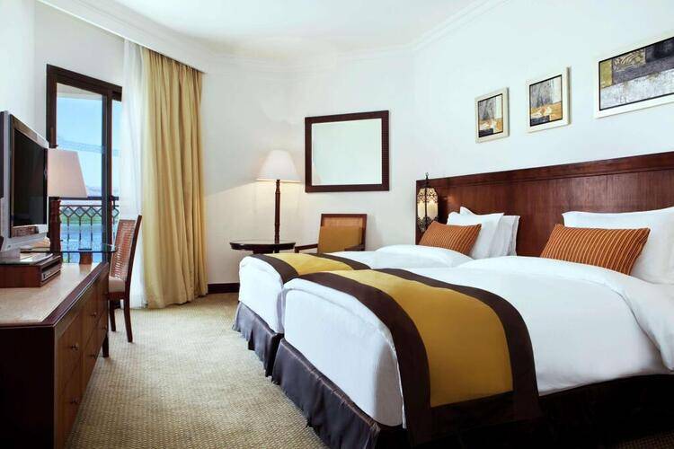 Hilton Luxor Resort & Spa