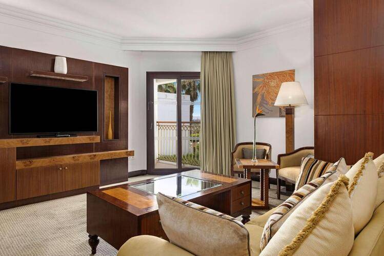 Hilton Luxor Resort & Spa