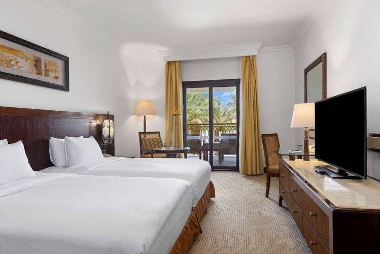Hilton Luxor Resort & Spa