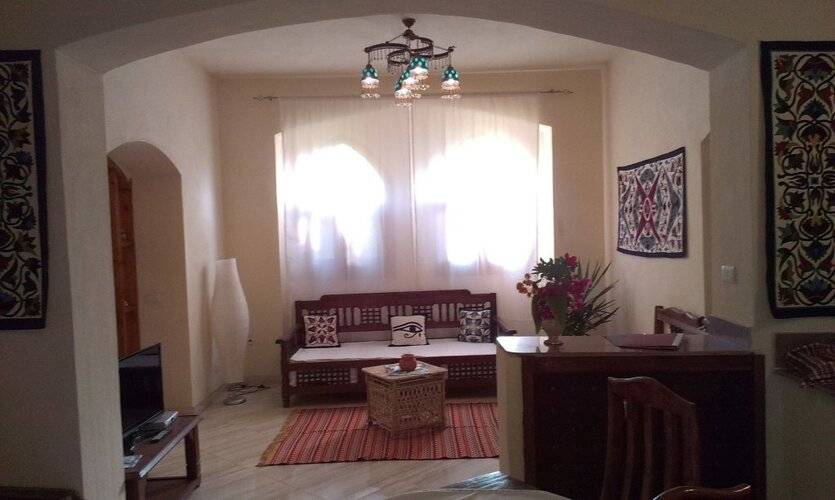 Nile Compound Hotel