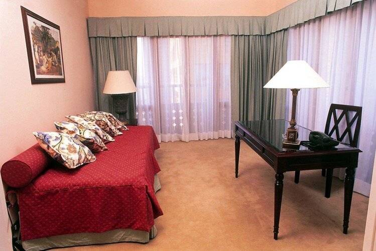 Cairo World Trade Center Hotel & Residences