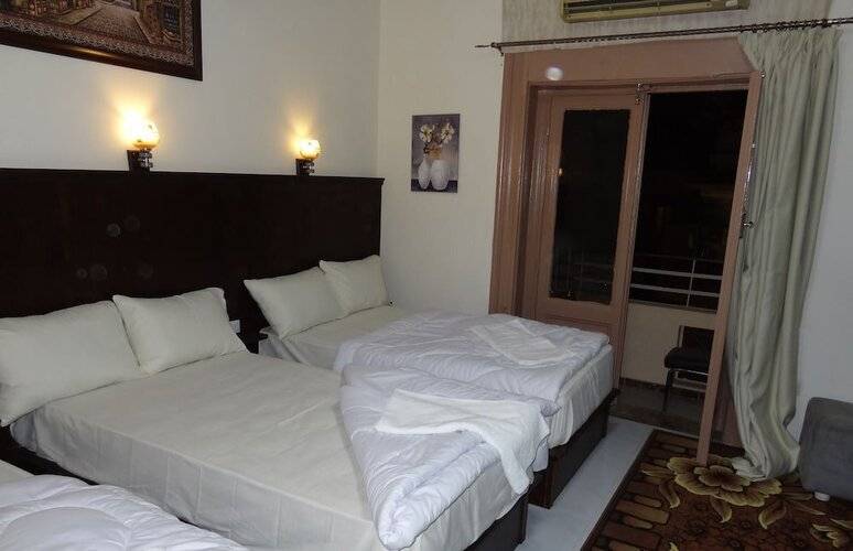 New City Hotel