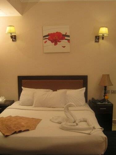 Holidays Express Hotel