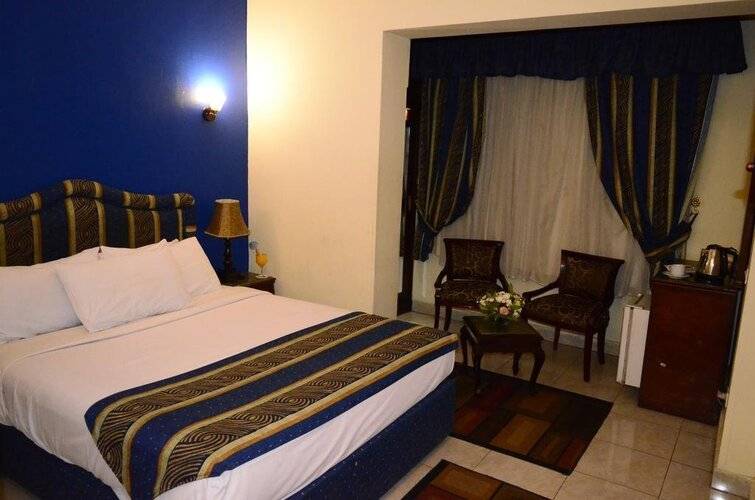 Holidays Express Hotel
