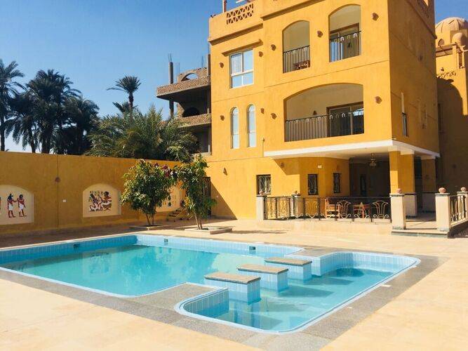 Jewel Of The Valley Howard Carter Hotel