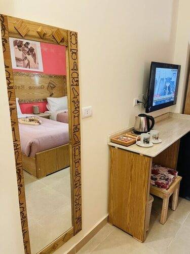 Jewel Of The Valley Howard Carter Hotel