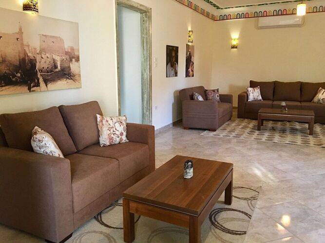 Jewel Of The Valley Howard Carter Hotel