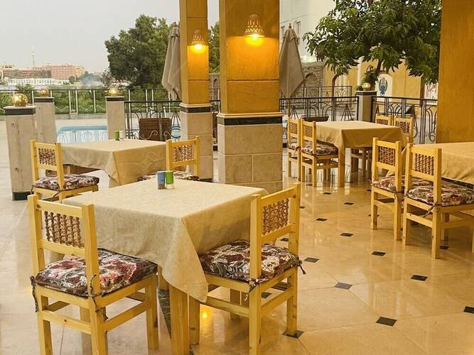 Jewel Of The Valley Howard Carter Hotel