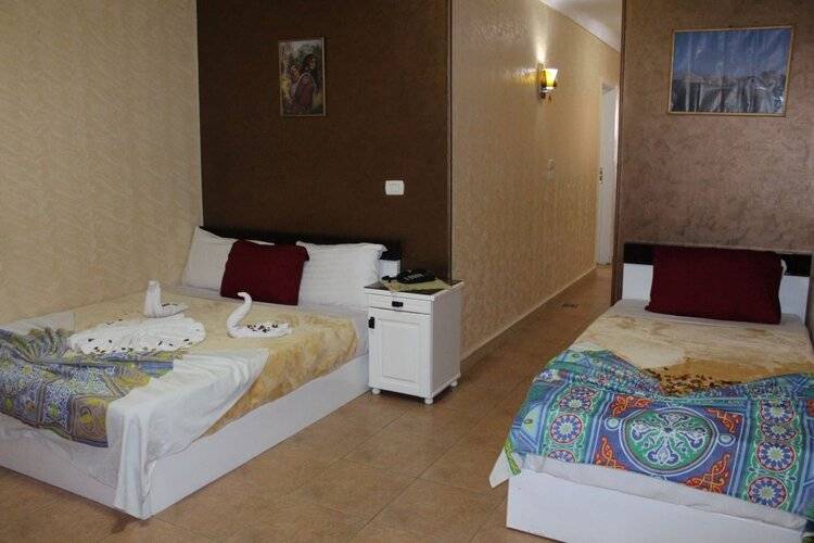 Osiris Hotel