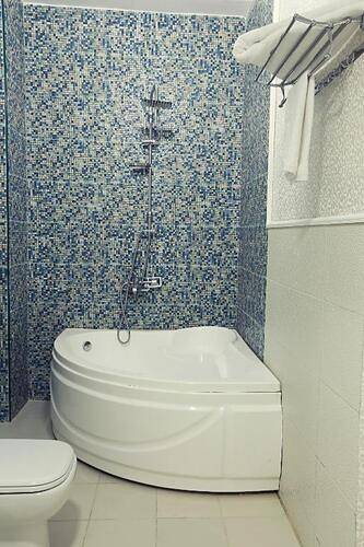 Tahrir Plaza Suites