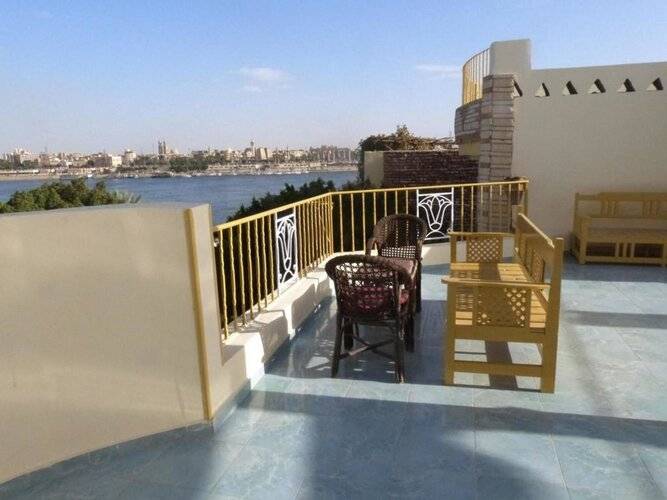 Spring Hotel Luxor