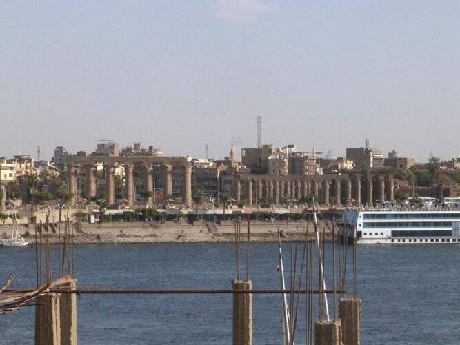 Spring Hotel Luxor