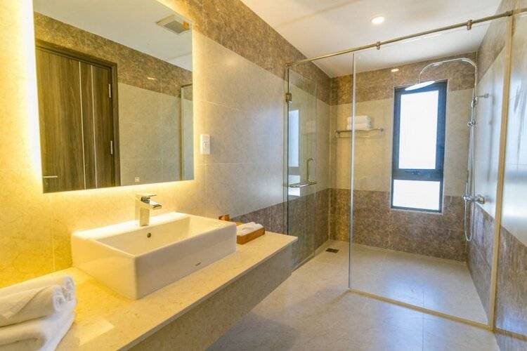 Navy Hotel Cam Ranh