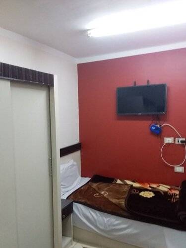 Isis Hostel 2