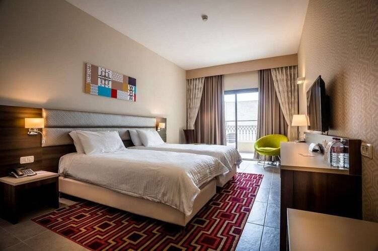 Ramada By Wyndham Nazareth