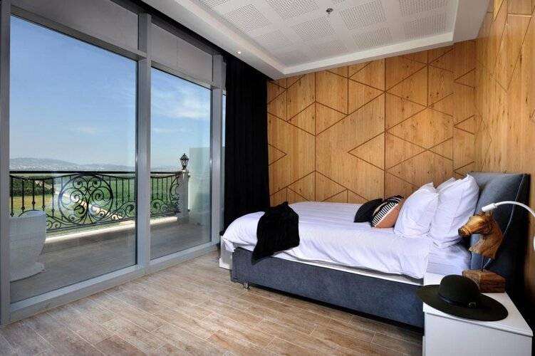 Aquaduct Hotel