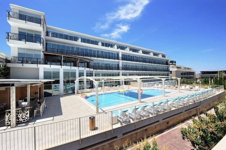 Aquaduct Hotel