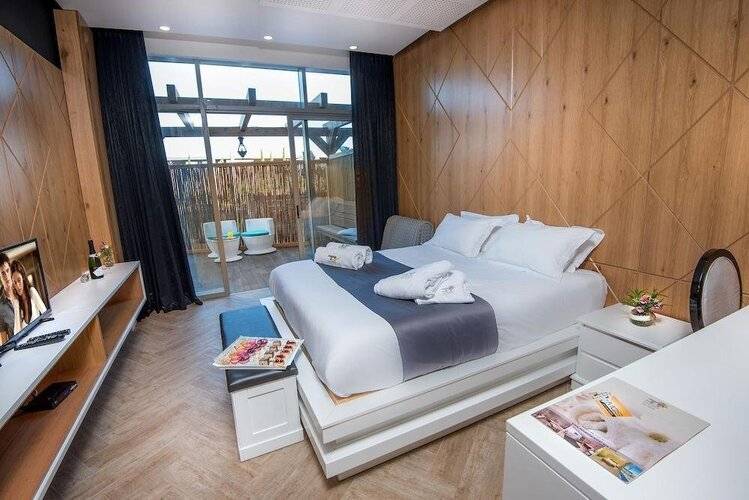 Aquaduct Hotel