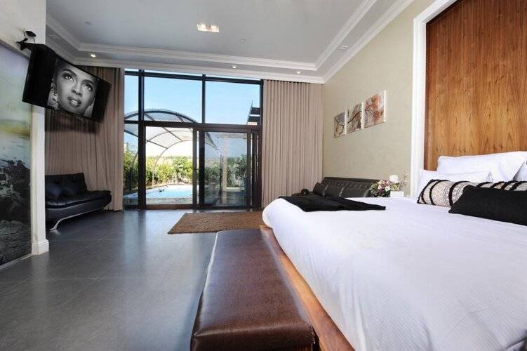 Aquaduct Hotel