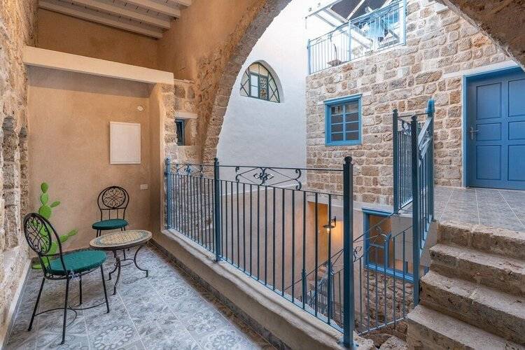 Arabesque Arts & Residency