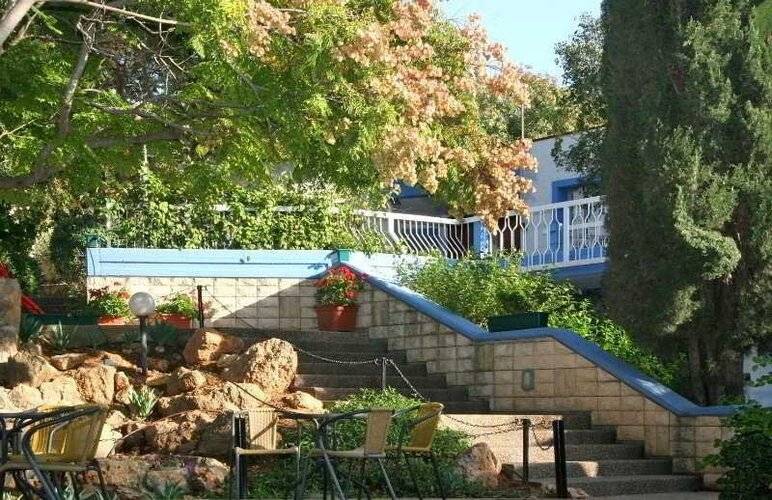 Gesher Haziv Travelers' Hostel
