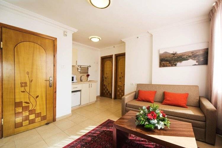 Ramon Suites Hotel