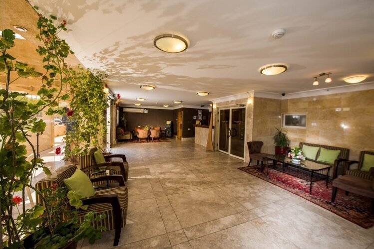 Ramon Suites Hotel