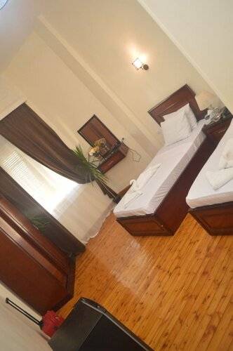 Midtown Hostel