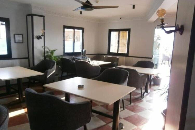 Panorama Ramsis Hotel & Cafe