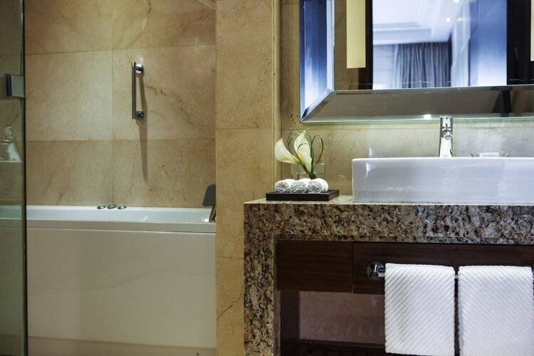 Renaissance Cairo Mirage City Hotel