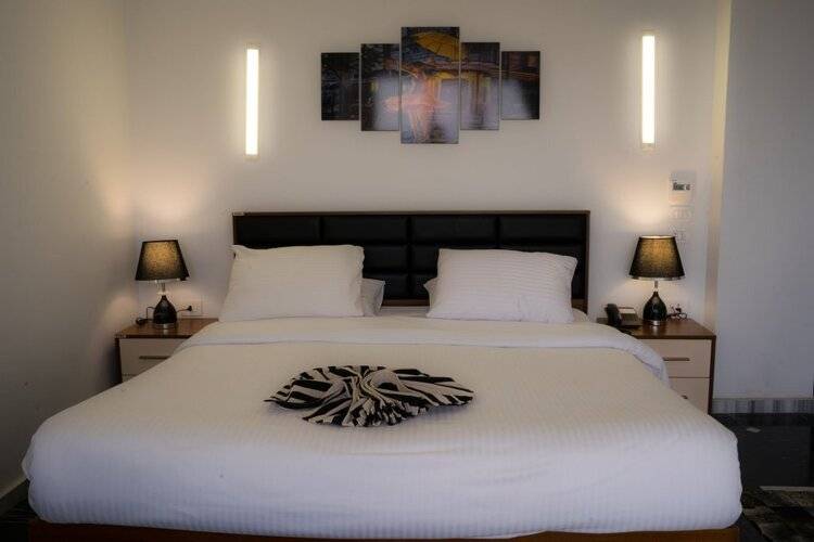 Royal Marshal Hotel