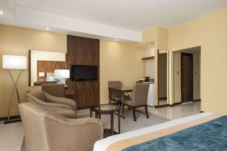 Howard Johnson By Wyndham Abu Dhabi