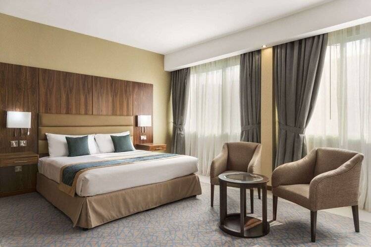 Howard Johnson By Wyndham Abu Dhabi