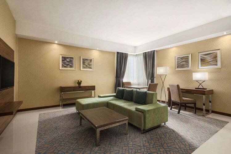 Howard Johnson By Wyndham Abu Dhabi