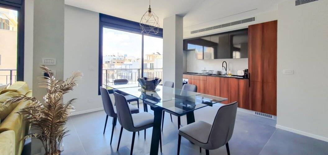 Design 3 Bdr Huge Rooftop Beach Side #Tl57