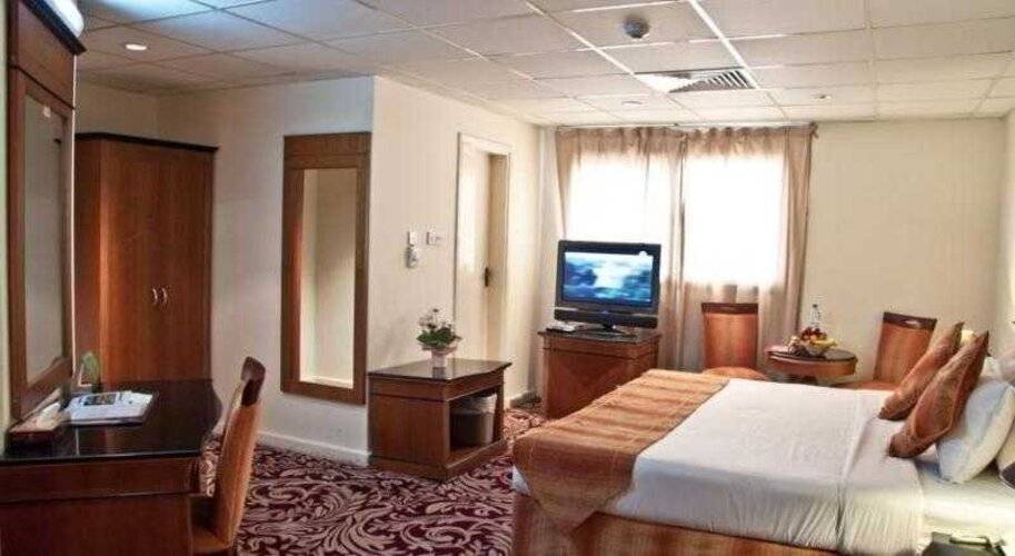 Sun And Sands Plaza Hotel