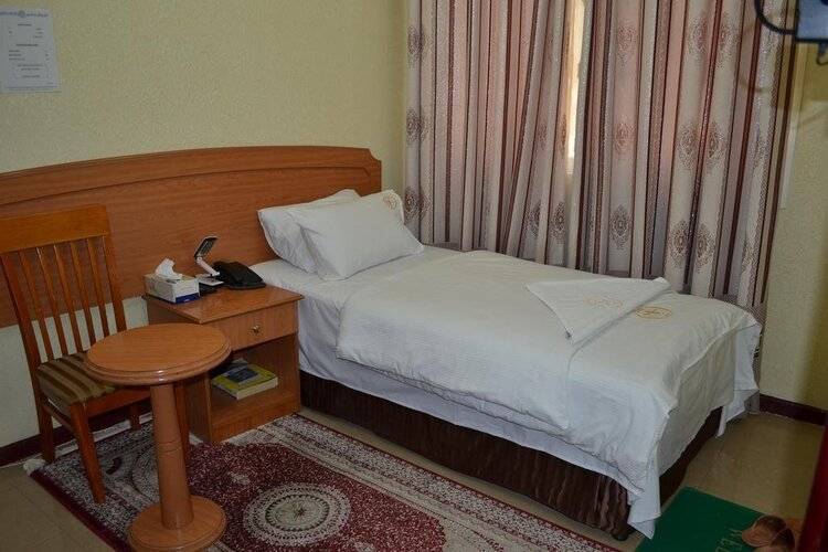 Maaeen Hotel